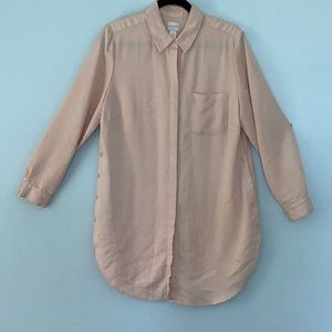 Chico’s Button front/side tunic top. Size 2(L).  Frosted Petal color (blush)
